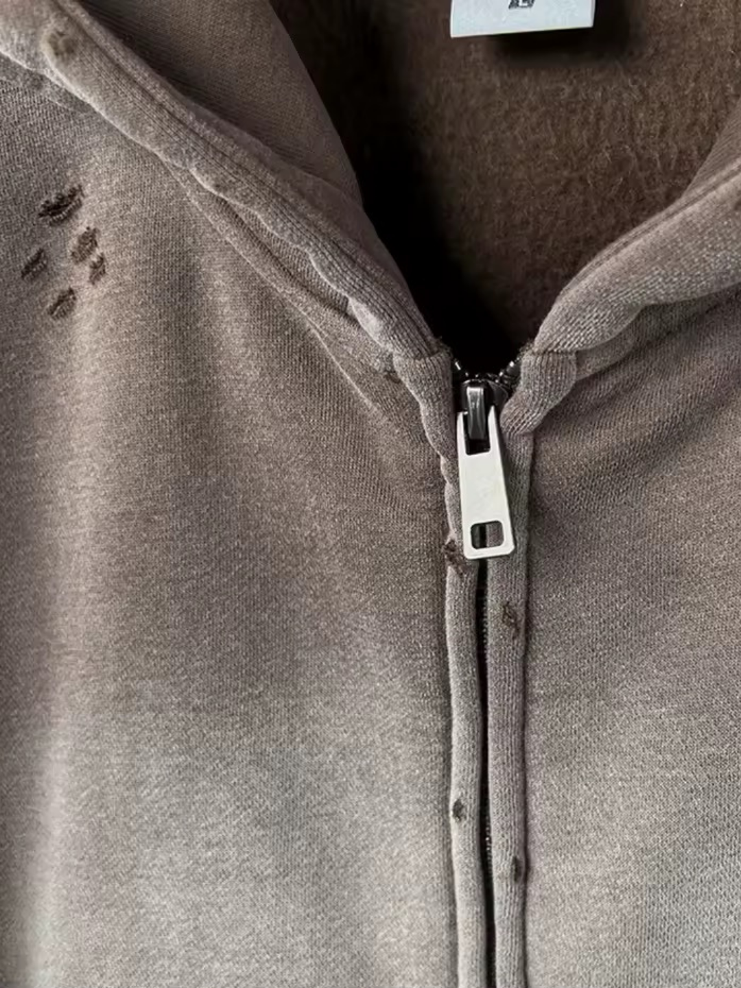 Anomaly - Essential distressed zipper