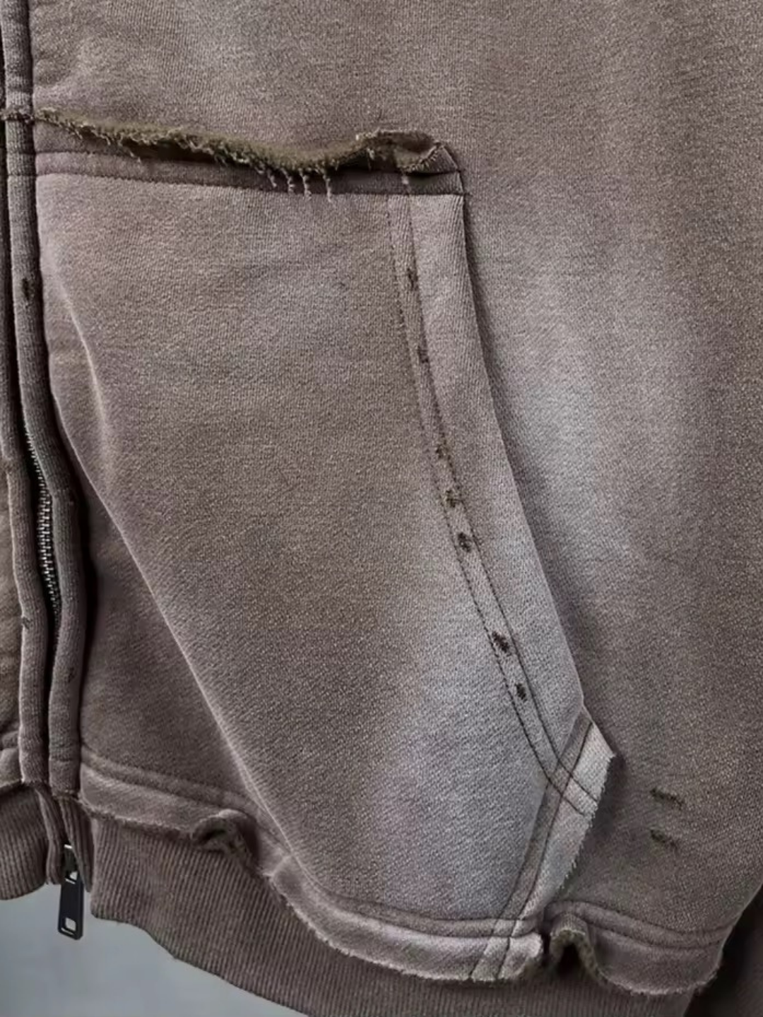 Anomaly - Essential distressed zipper