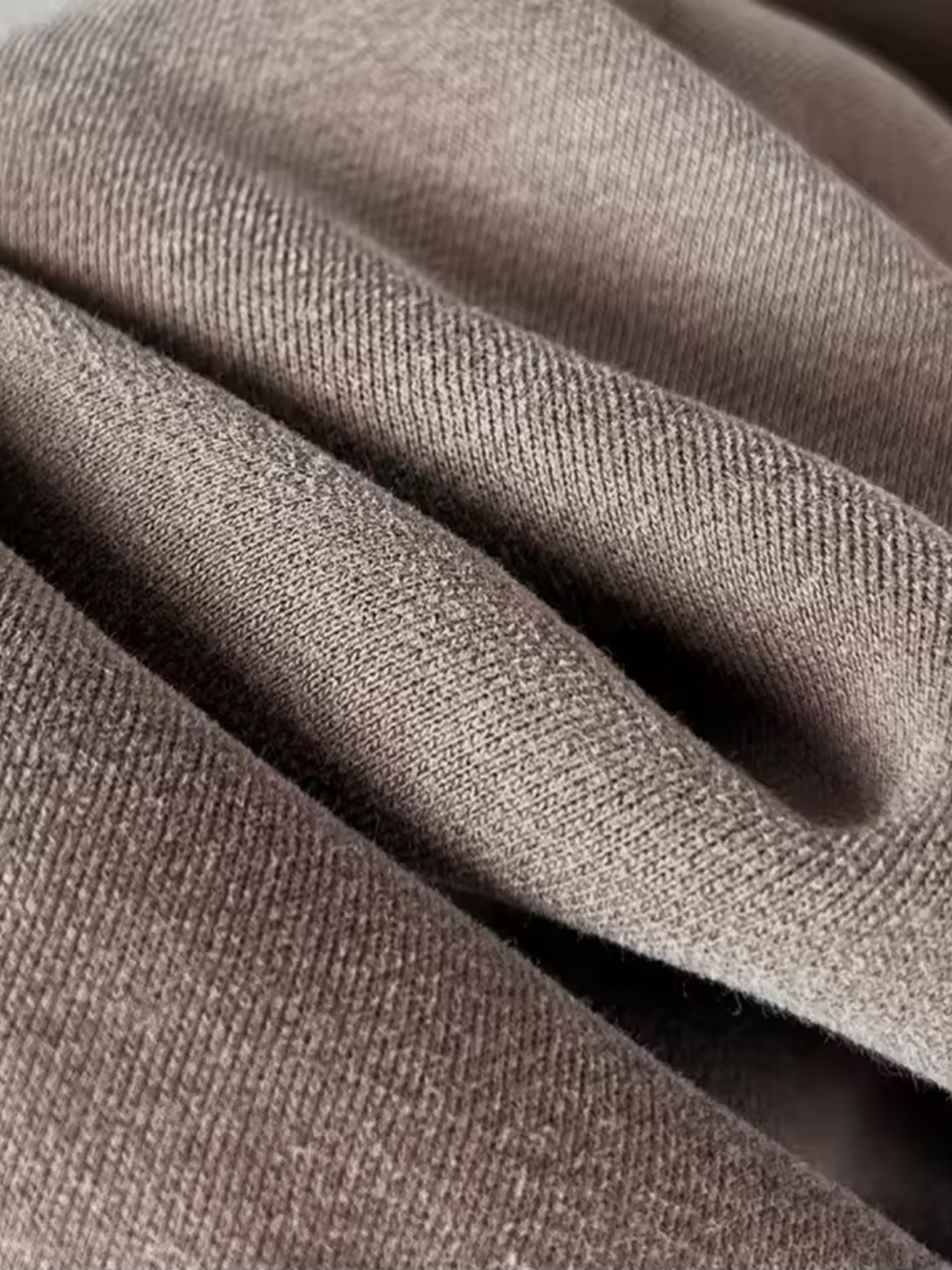 Anomaly - Essential distressed zipper