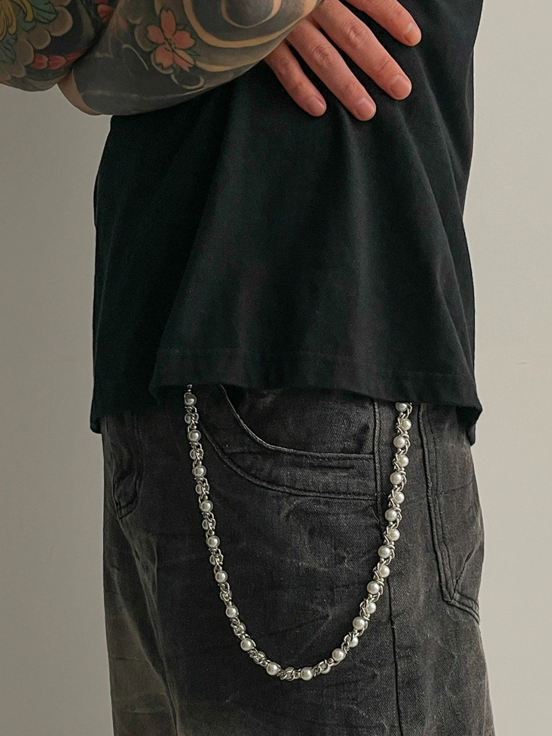 Anomaly - Pearl wallet chain