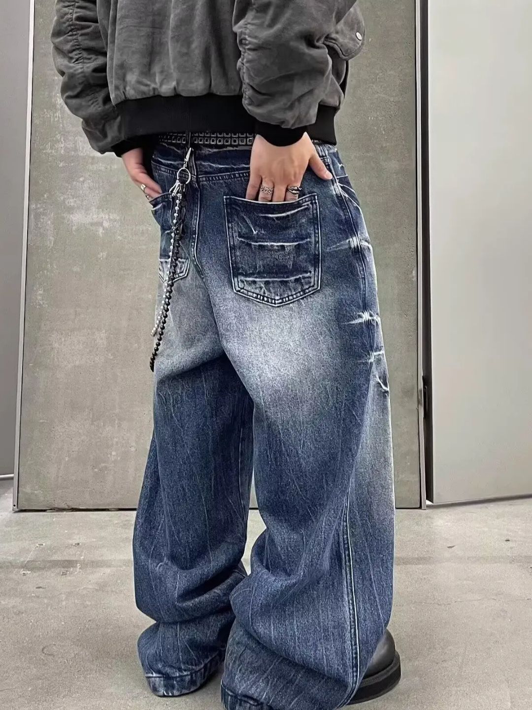 Anomaly - Scratched baggy jeans - BLUE